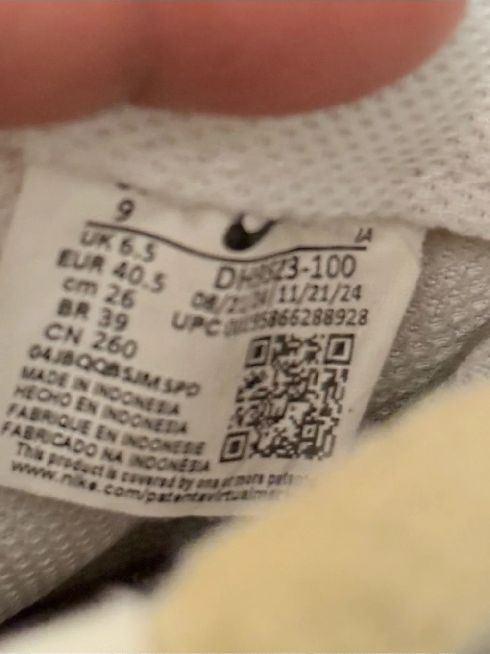 Nike Waffle Debut women’s White Sneakers with Orange Swoosh